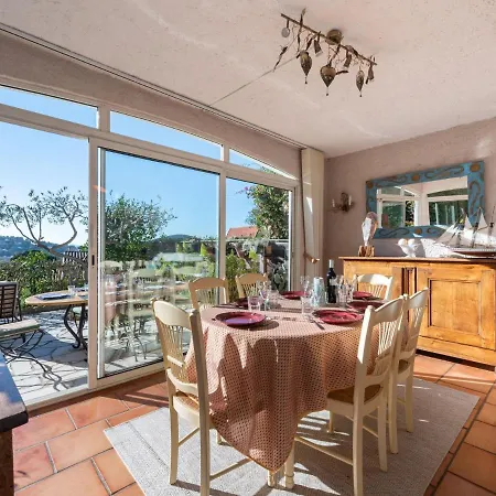 Holiday Castel Haussmann-3 Holiday home *